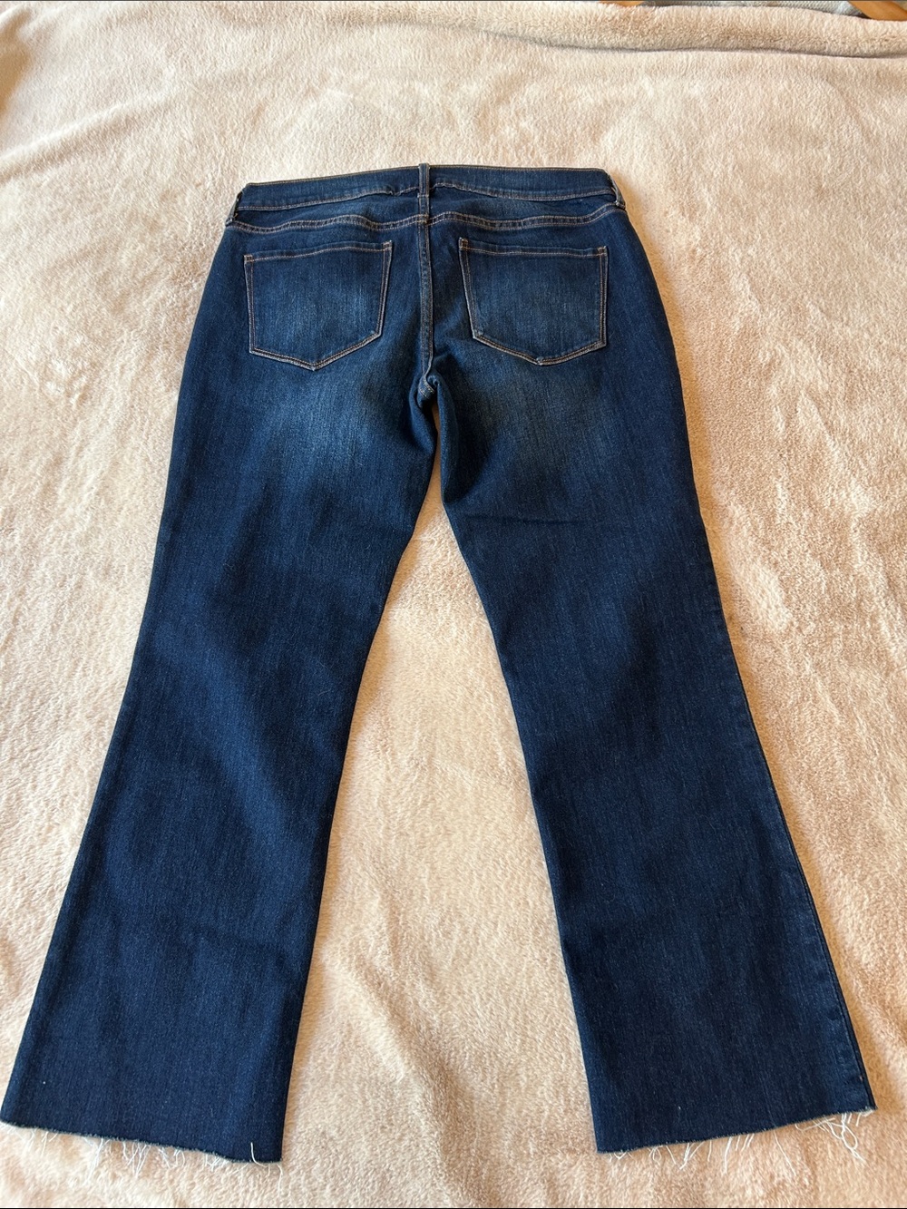 Old Navy Dark Indigo Cropped Bootcut Jeans with Subtle Fade - Picture 2 of 2
